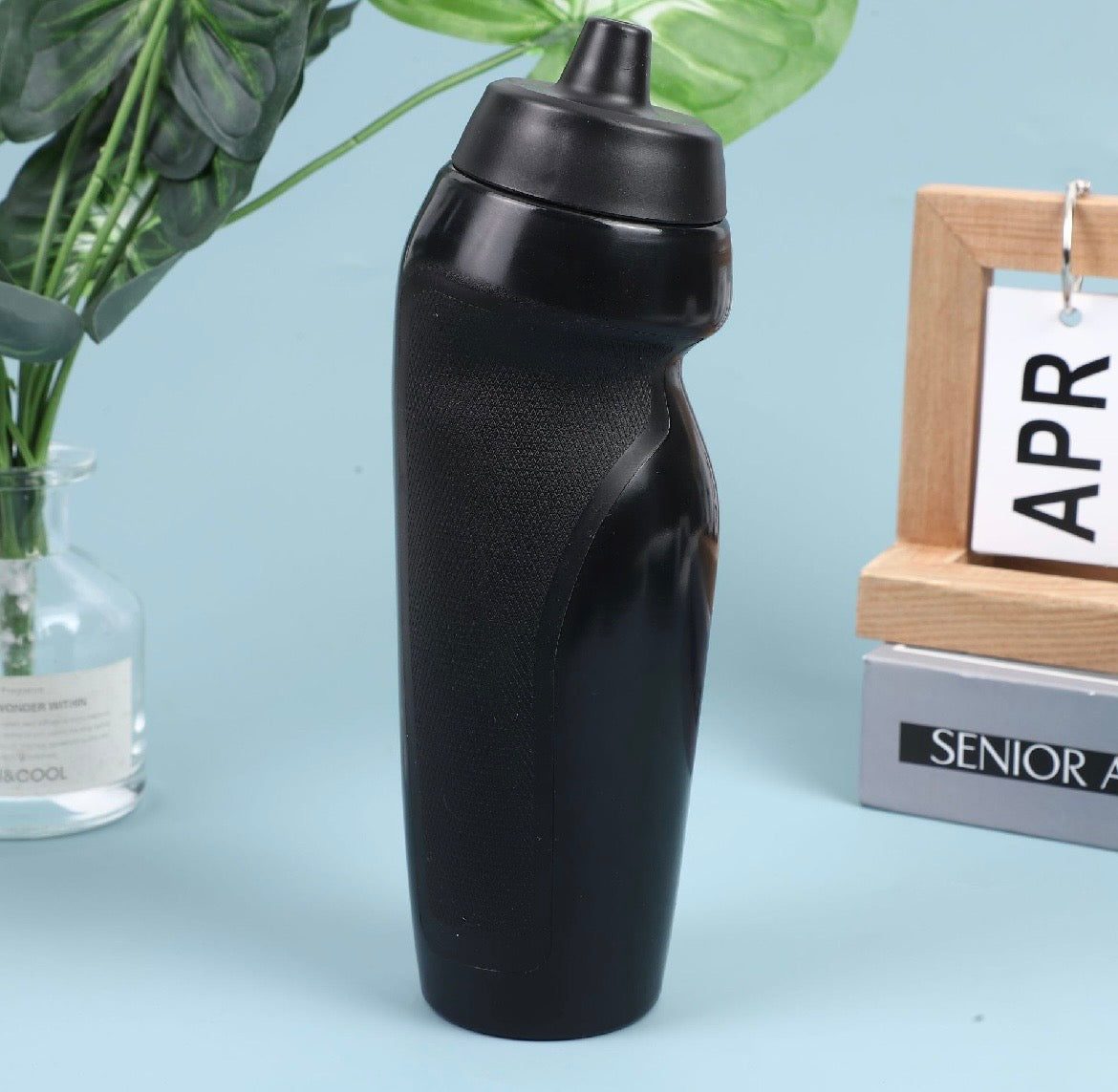 Elite Athlete Squeeze Bottle – Leak-Proof Sports Hydration
